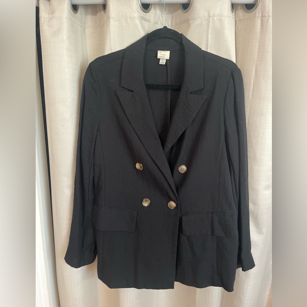 Women's Black Double-Breasted Blazer